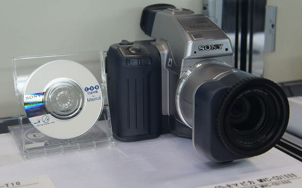 6 creepy digital cameras that would scare you today 5 image 