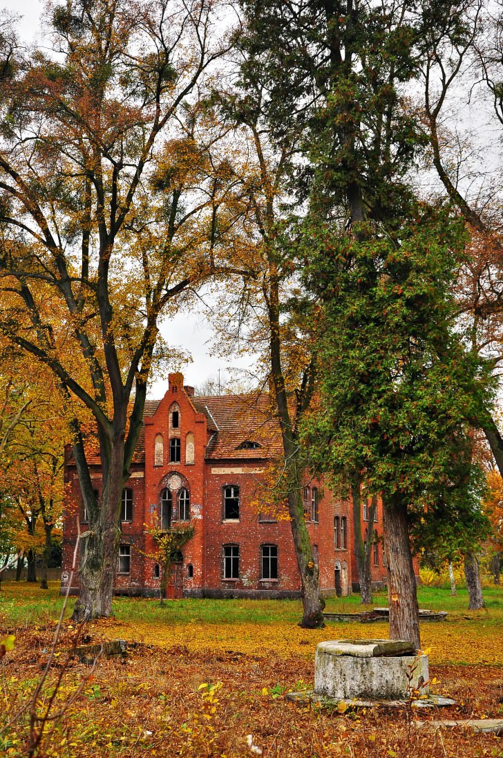 9 creepy places you would love to go shooting