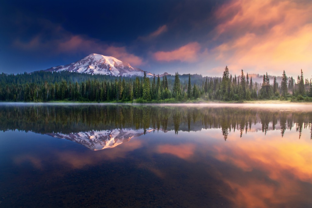 mt rainier and reflections picture id522791586 image 