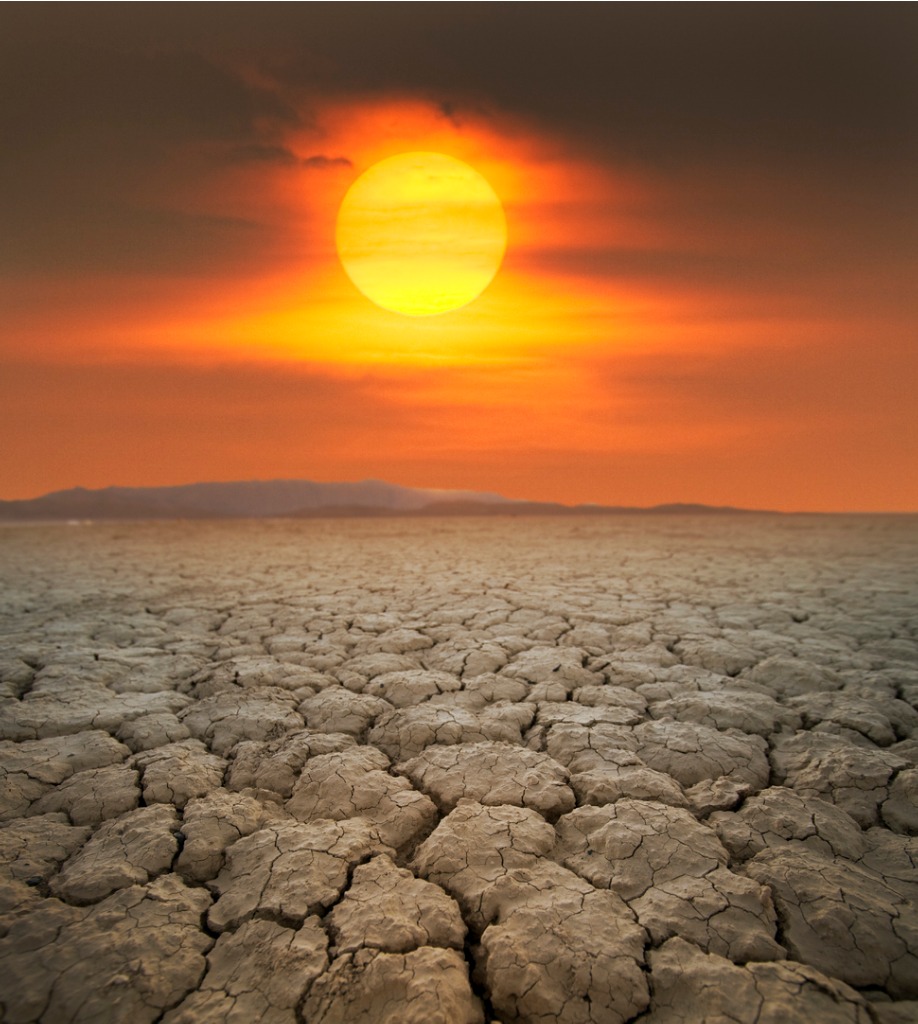 desert sunset picture id146902190 image 