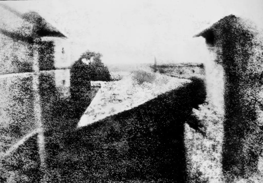 When was photography invented? - First Photograph: 1827 image 