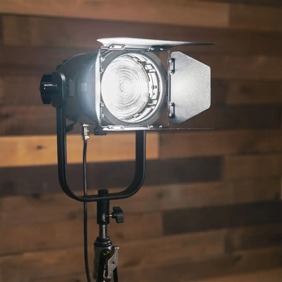 Using Fresnel Lighting for Videos