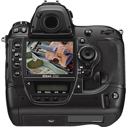 Nikon D3X Body Design image 