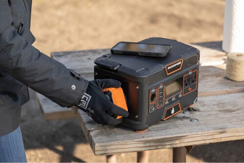 blackfire 500w power station for camping and overlanding image 