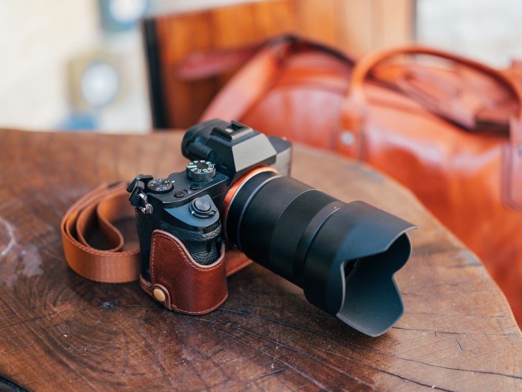 save money when buying photography gear image 