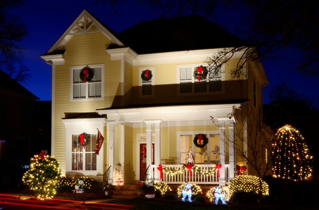How to Photograph Real Estate During the Holidays