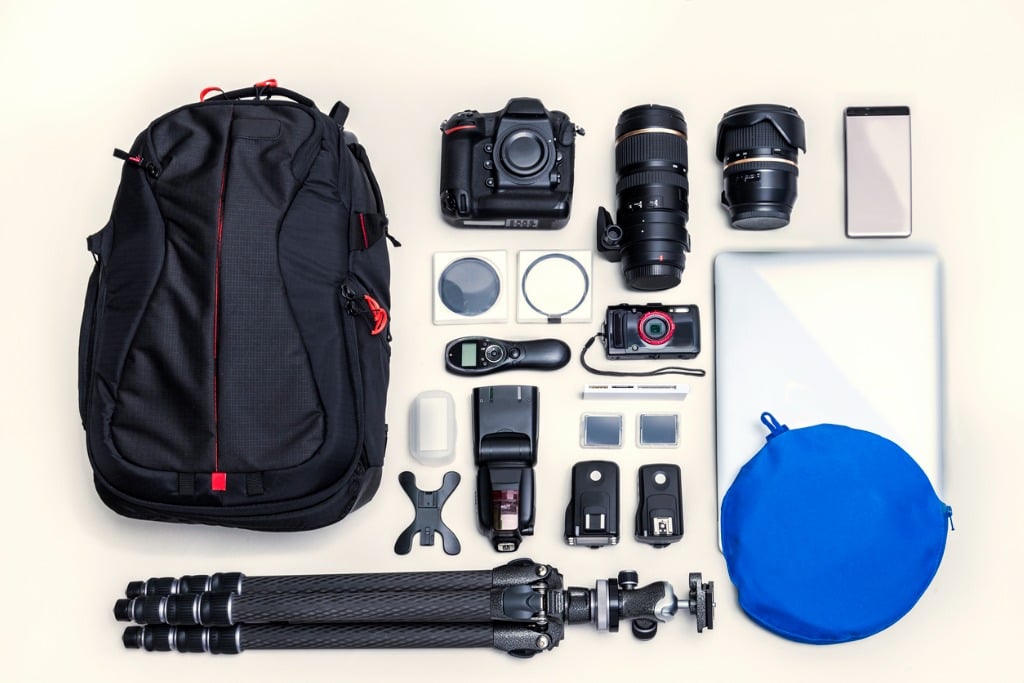 Essential Photography Gear Every Beginner Needs in Their Bag image 