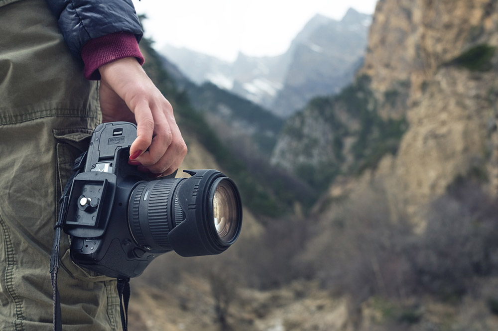 dslr and mirrorless cameras used for photography