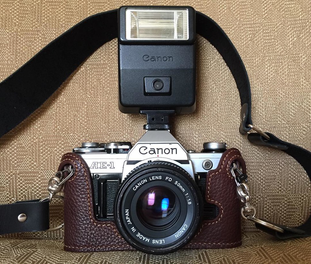 What to Look for When Buying a Used Film Camera image 