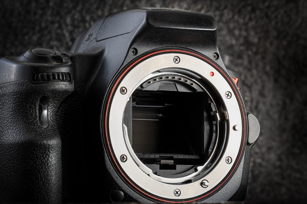 Which Used Sony Mirrorless Camera is Right for You image 