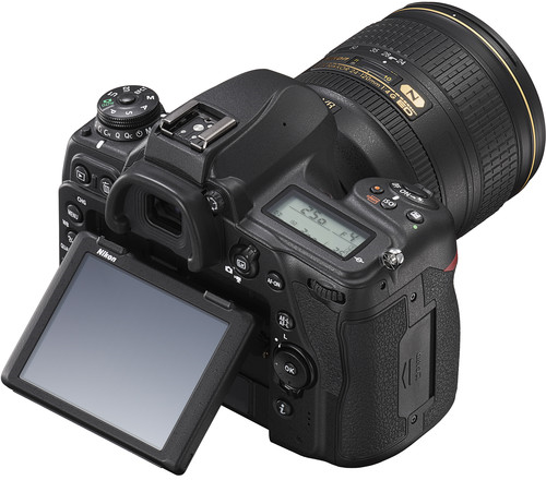 Nikon D780 Features image 