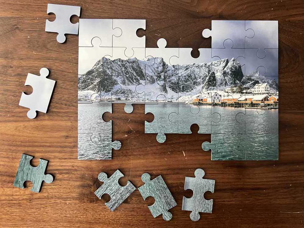 give a photo puzzle for christmas image 