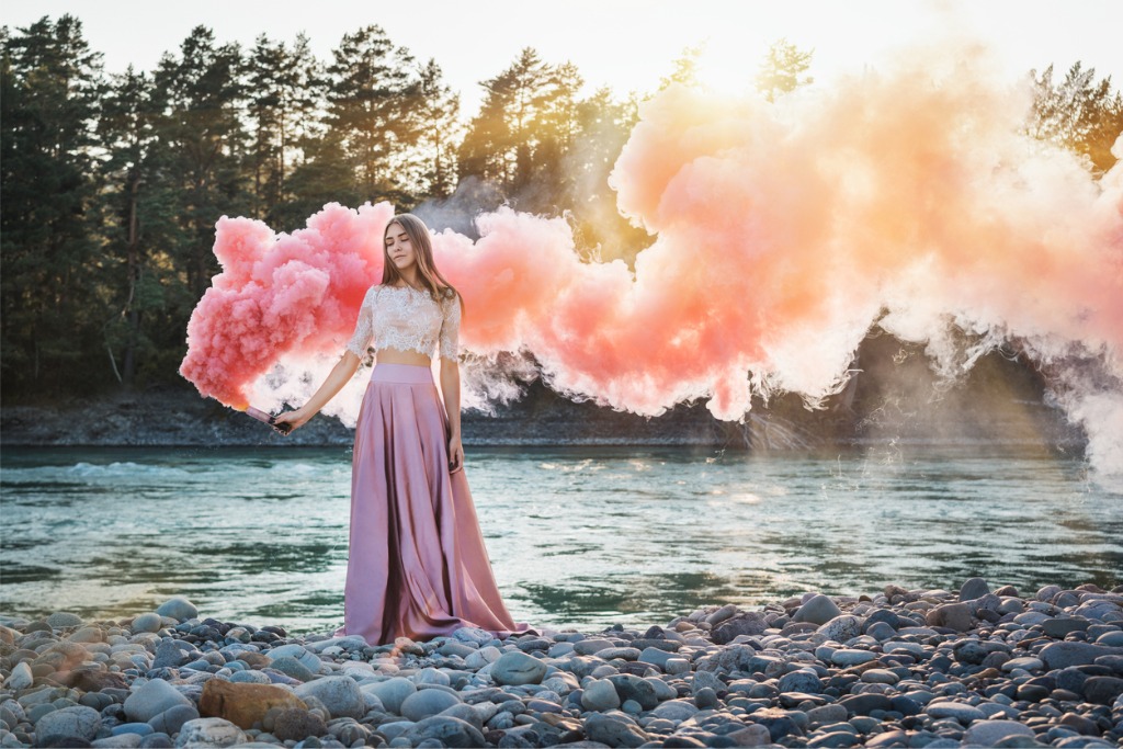 Four Simple Beginner Tips for Photography With Smoke Bombs image 