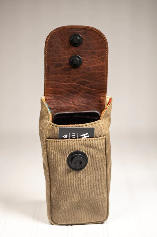 HoldFast Sightseer Cell Phone Pouch image 