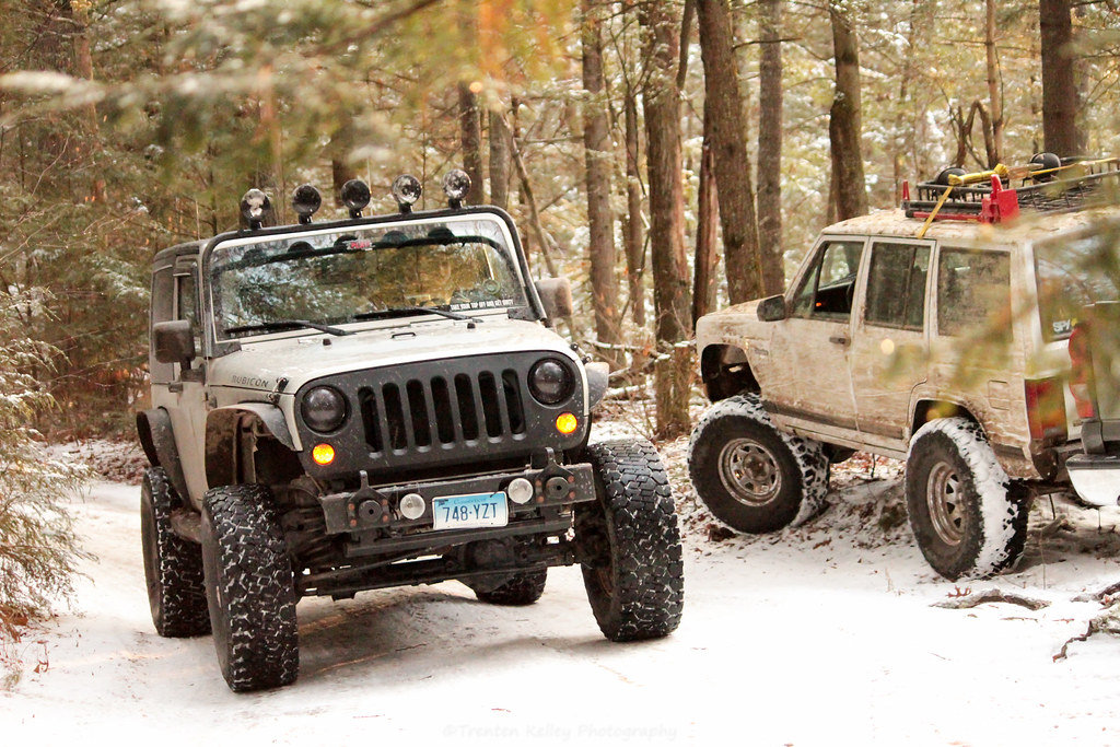 Use These 5 Jeep Off Roading Tips to Stay Safe This Fall image 