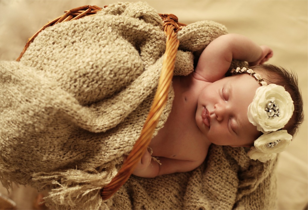 Newborn Photography Tricks Lighting Angles are Key