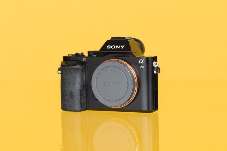 Best Cheap Full Frame Camera Sony Alpha A7R image 