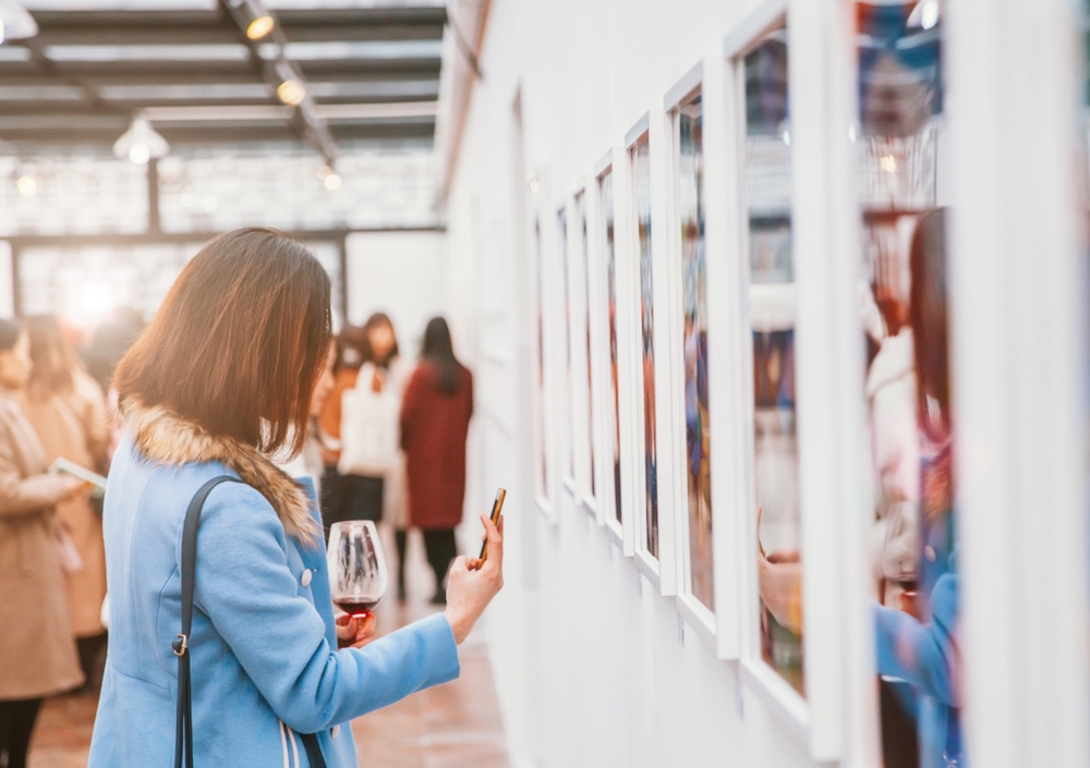 How Do You Display Photos for an Exhibition image 