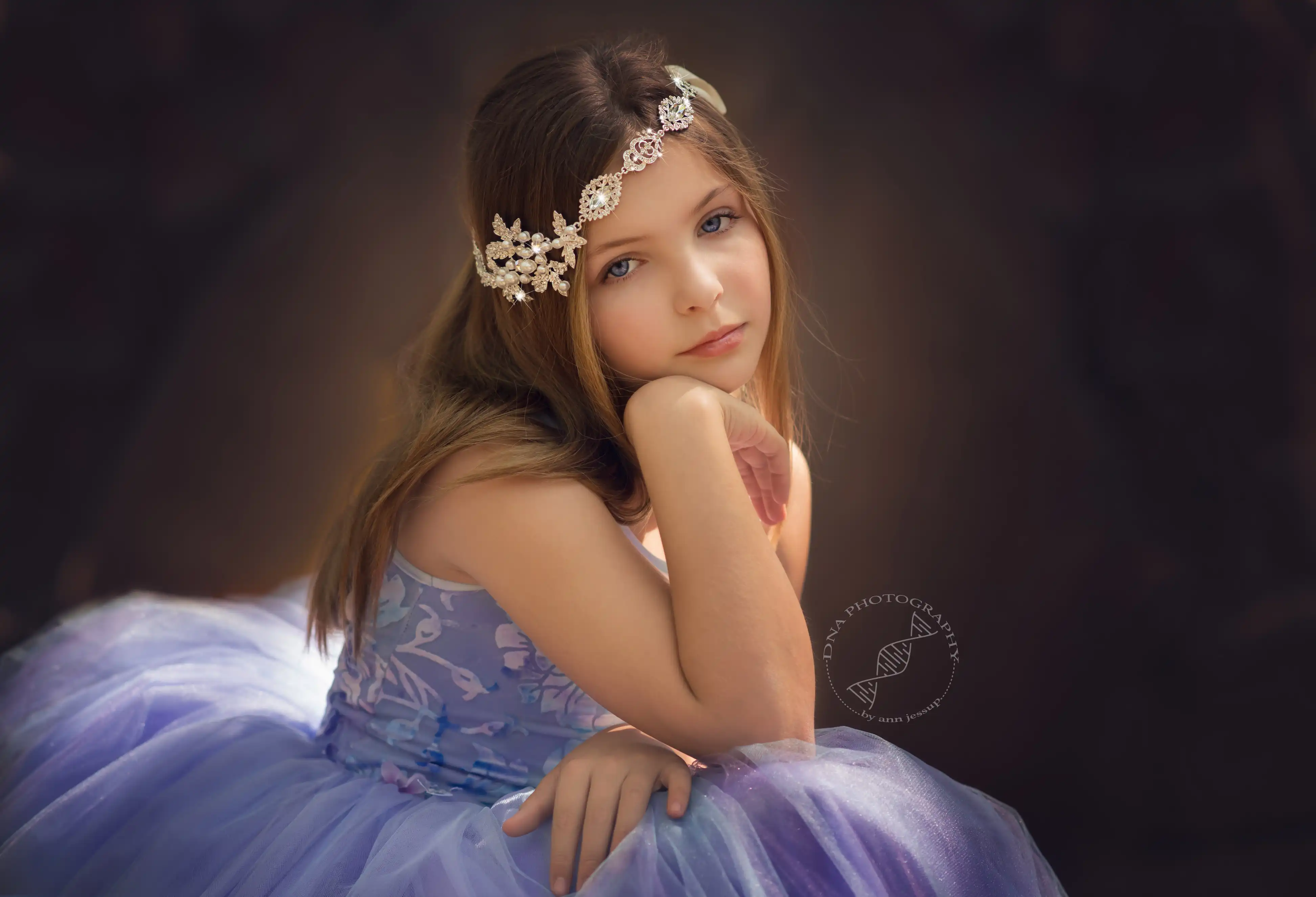 4 Fun Posing Tips for Portraits of Girls