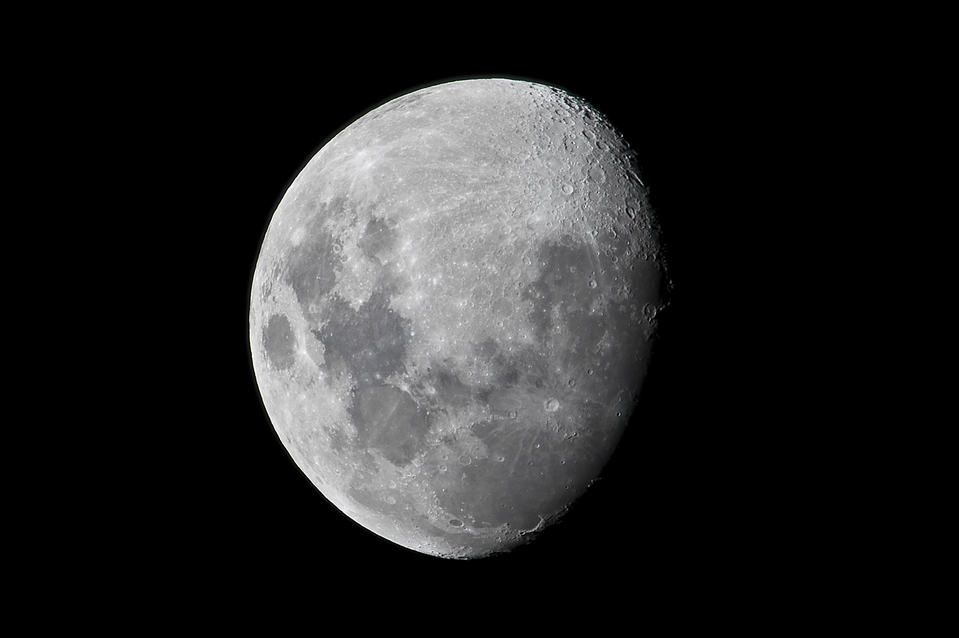 Lune d. Голубая Луна. Луна 16. Gibbous Moon. Be over the Moon.