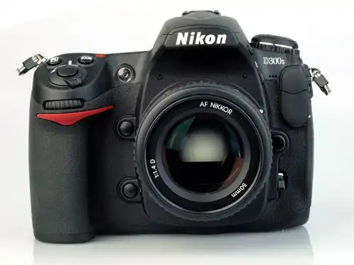 11 Fascinating Facts You Should Know About a Nikon D300s Camera